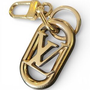 💛🔑 Authentic Louis Vuitton LV Initiales Gold Bag Charm & Key Holder  🔑💛